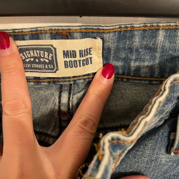 Levi Strauss denim blue jeans - Picture 3 of 7